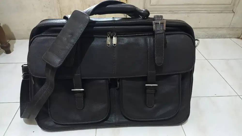 Travel Bag Kulit Asli Size Besar Good Condition