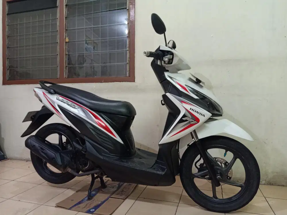 Honda VARIO 110 CBS SPORTY PGM-FI 2015 ( GRESS / ISTIMEWA )