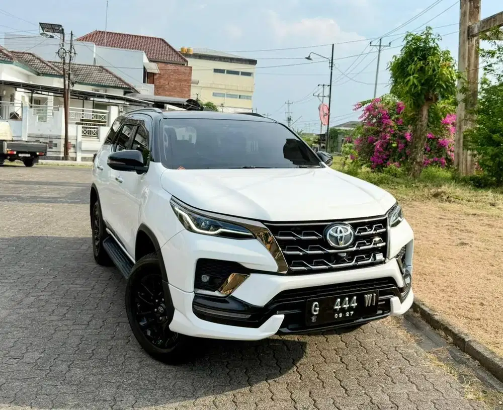Fortuner GR Sport 2.8 2022 LOW KM Seperti baru !