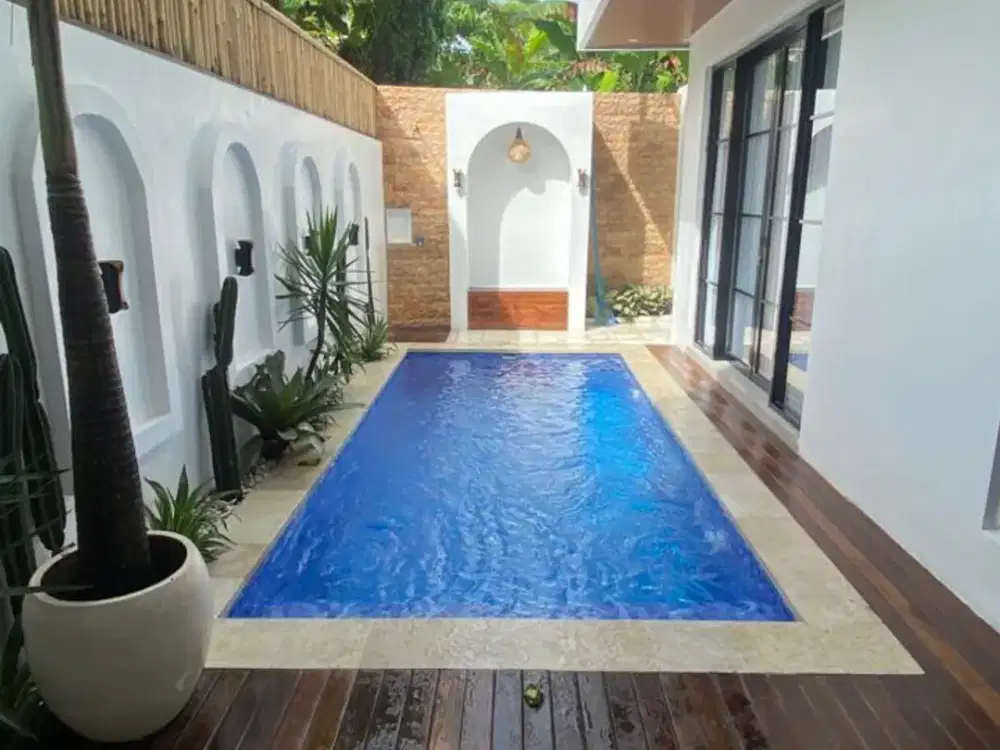 Jual Villa Fully Furnish Di Padonan Badung Bali. Dekat Ke Pantai Canggu, Berawa Dan Beach Club.