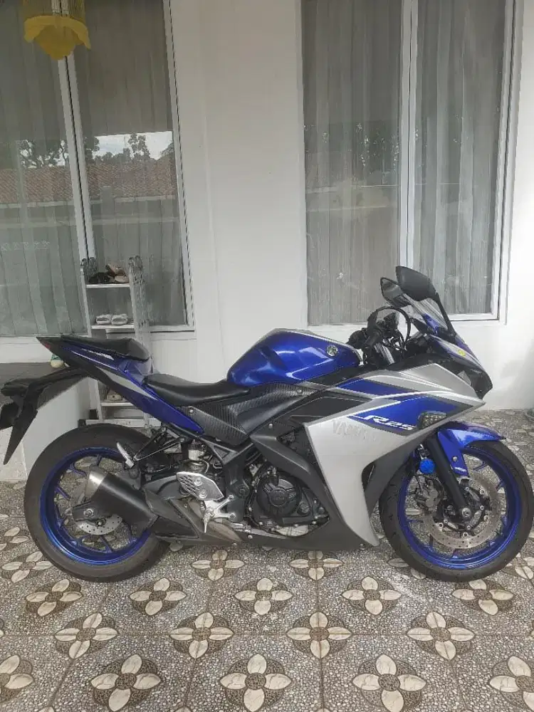 Yamaha R25 ABS 2015