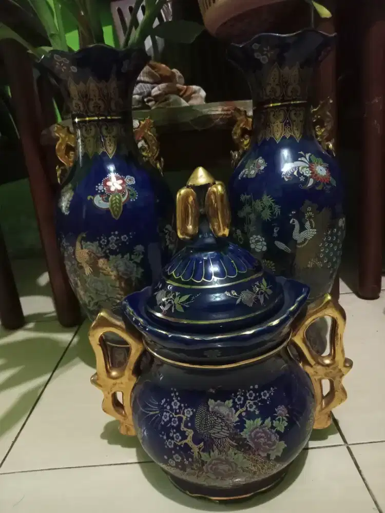 1set Guci keramik merak