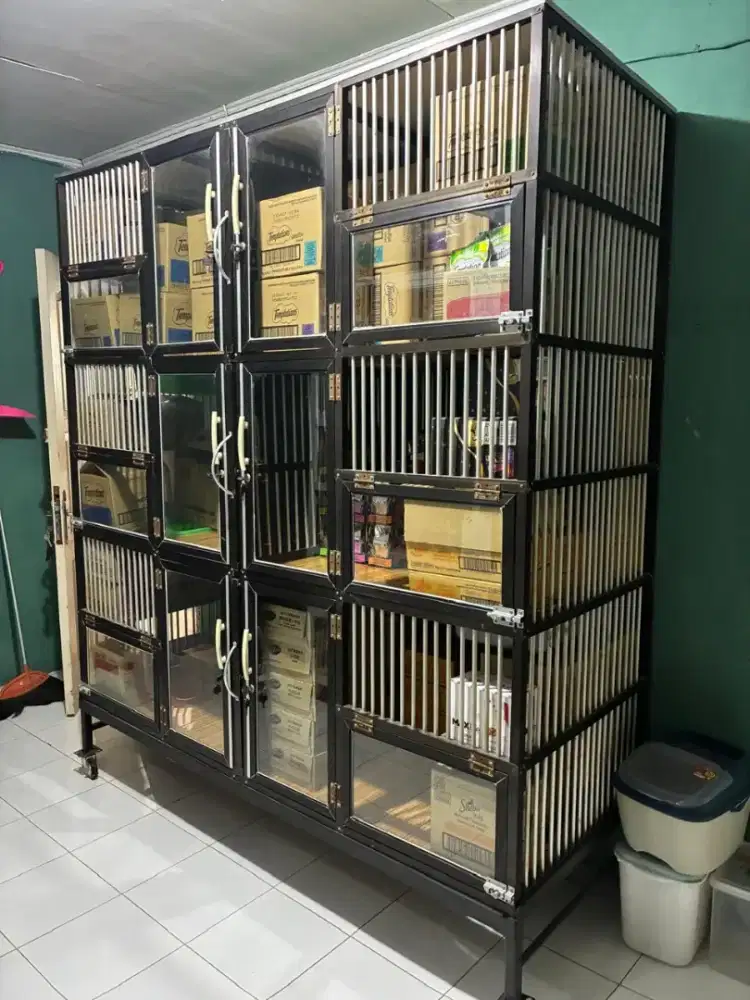 DIJUAL KANDANG KUCING 3 TINGKAT 6 PINTU [SECOND]