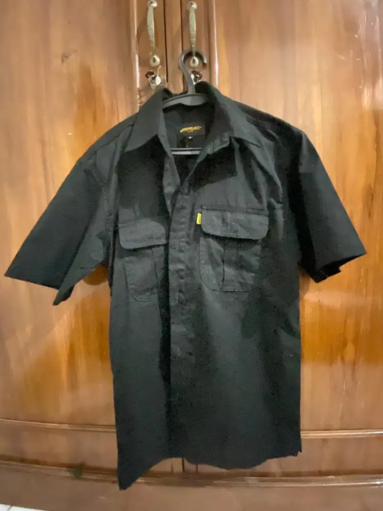 2 Baju 100 rb aja, masih baru 2x pakai saja