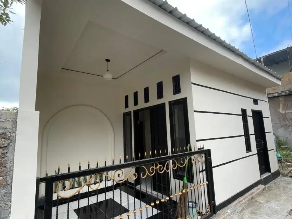 Rumah minimalis dekat kampus UMM NKCafe Malang 310jt akses Roda3