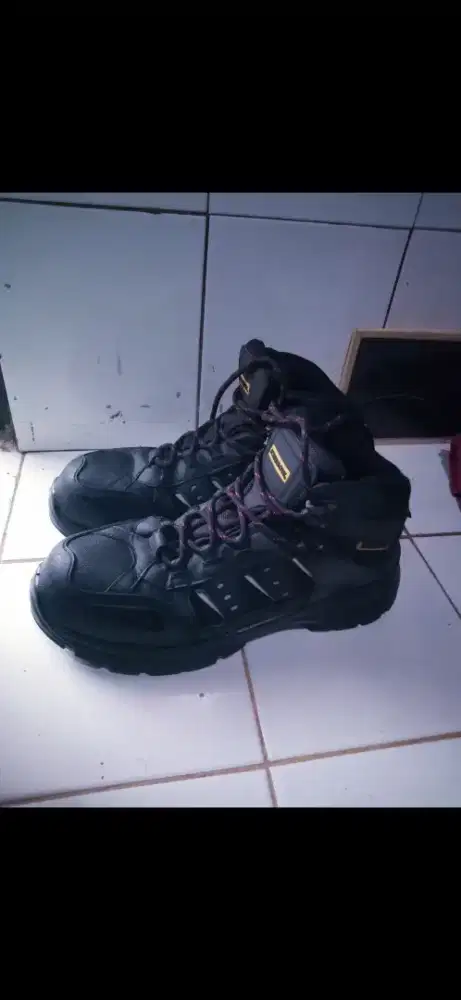 Sepatu Safety krisbow