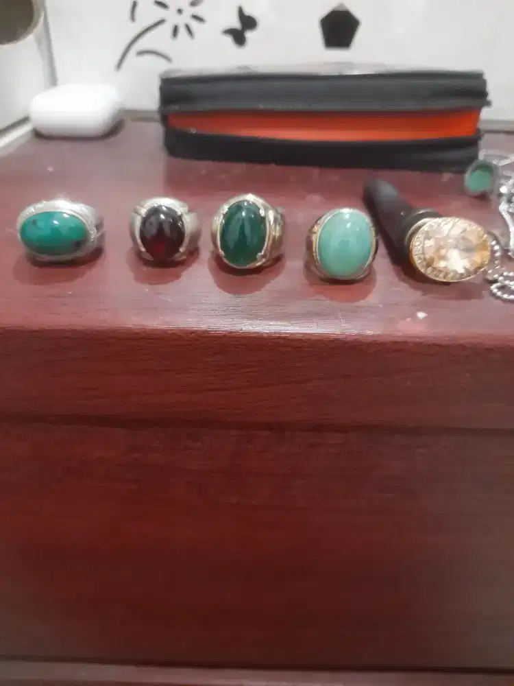Koleksi batu bacan garut rubi merah darah topaz