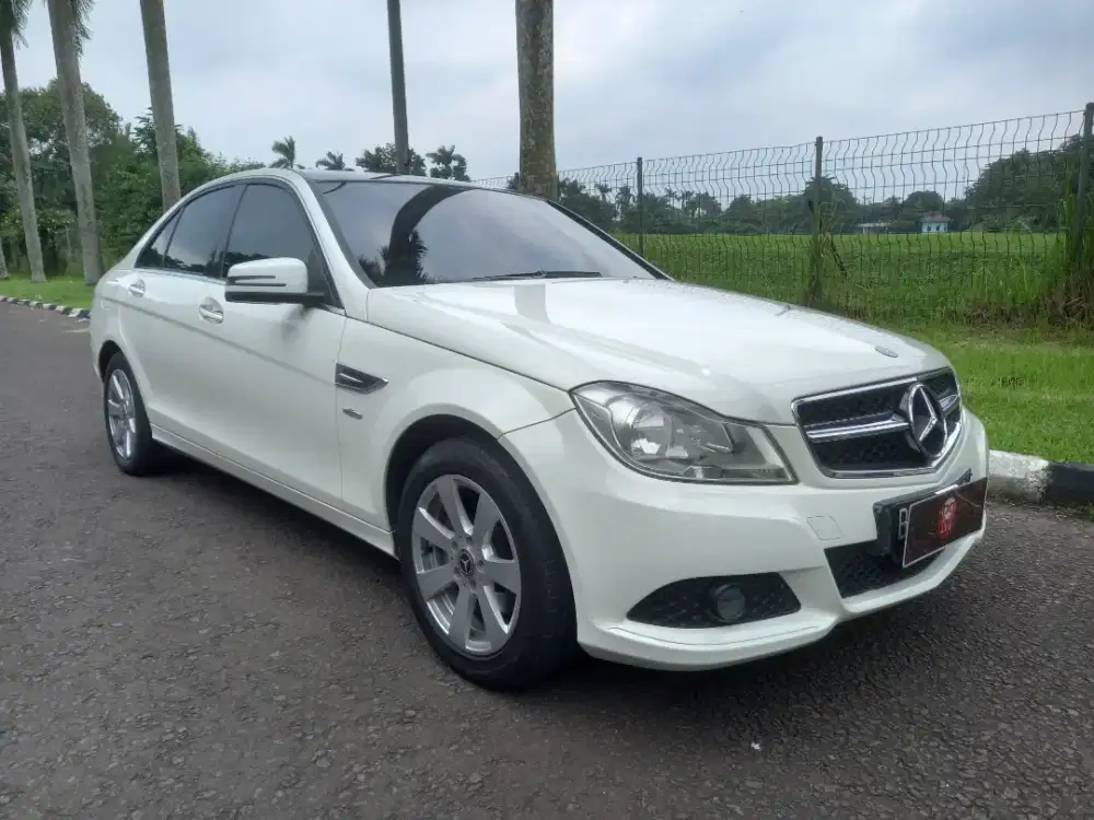 Mercedes benz C 200 1.8 CGI AT tahun 2012 mercy C200 1800 CGI matic