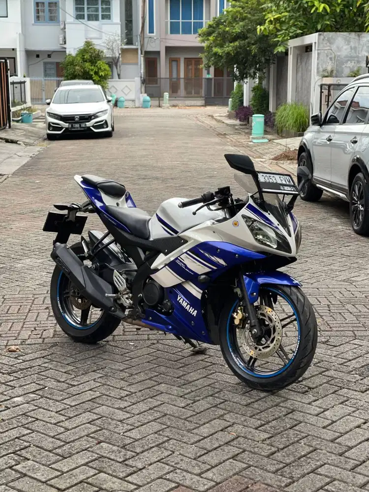 YAMAHA YZF R15 V2 2014 !!!