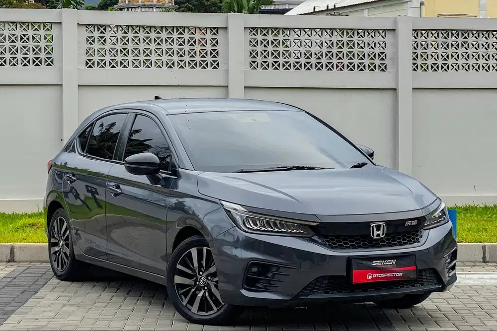 Honda City Hatchback 1.5 RS CVT 2021 Abu Abu Metalik. RECORD!!!