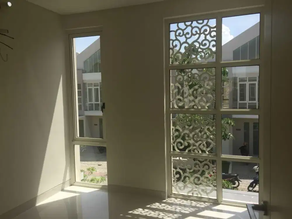 Rumah Siap Huni Grand Island Pakuwon City Dkt San Diego Palm Beach