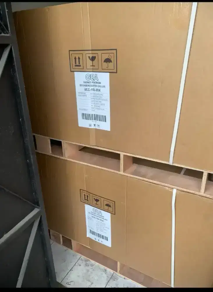 Kulkas Under counter Chiller Gea UCC-150 2DX Lemari Pendingin