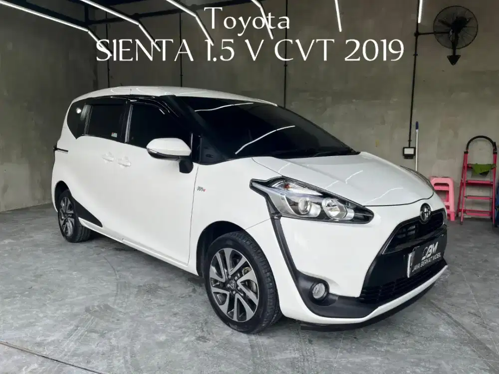 Toyota SIENTA 1.5 V CVT 2019