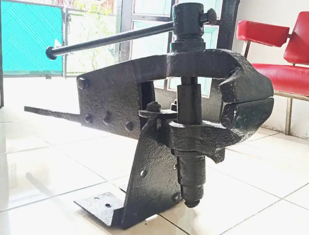 Ragum Leg Vise 6 inch