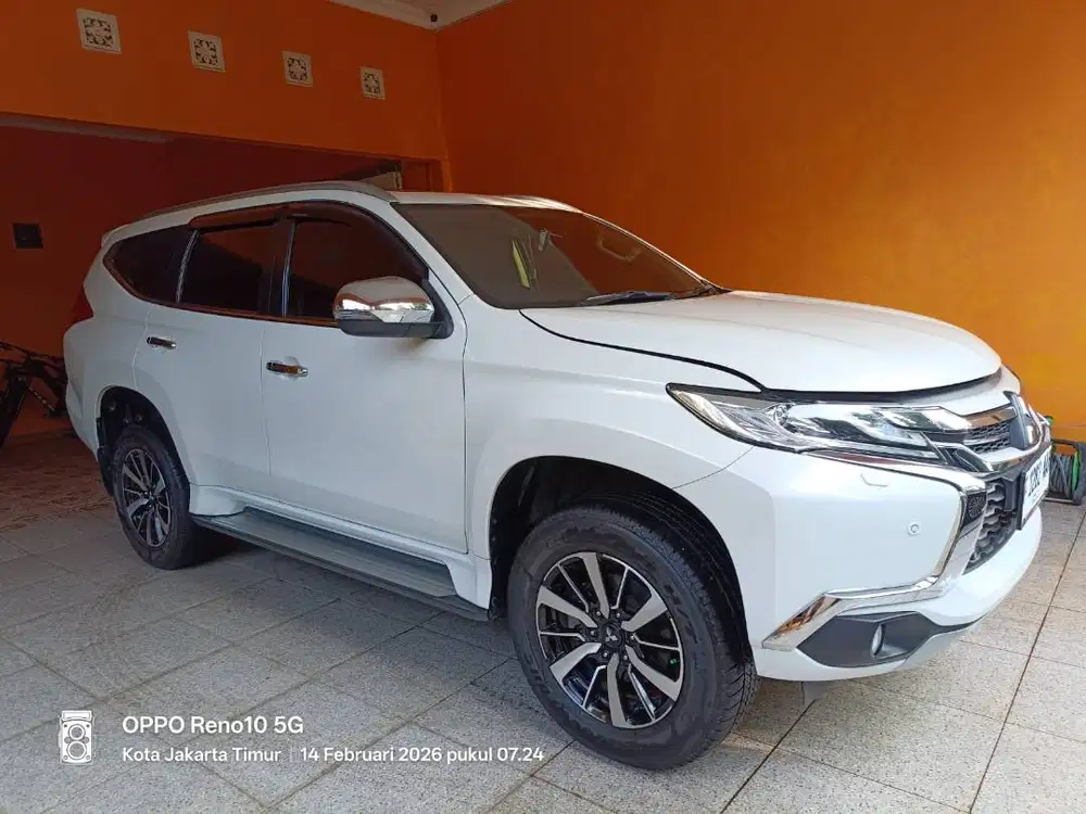 JUAL CEPAT PAJERO DAKAR 2.4 L INDIVIDU DARI BARU