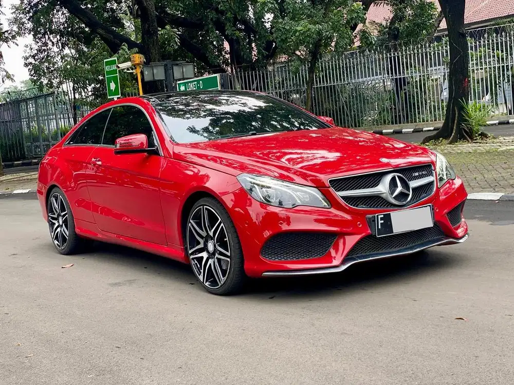 MERCEDES BENZ E200 COUPE AT MERAH 2014