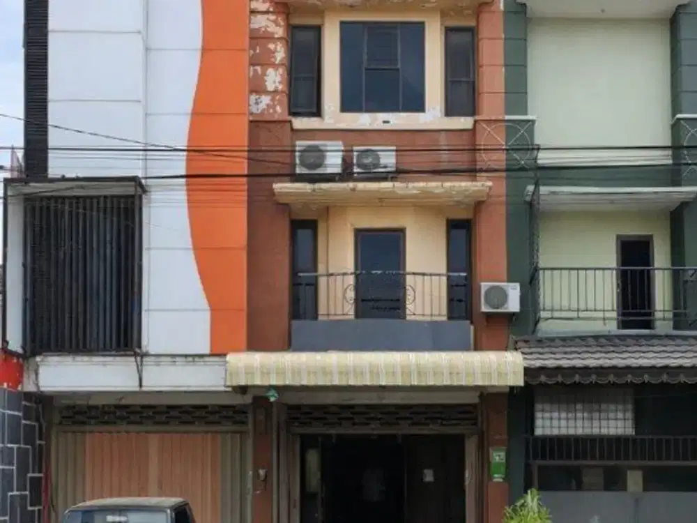 Ruko Klampis  STRATEGIS PARKIRAN BANYAK