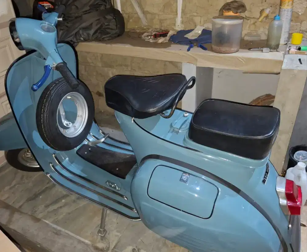 DIJUAL MOTOR VESPA FULL RESTORASI
