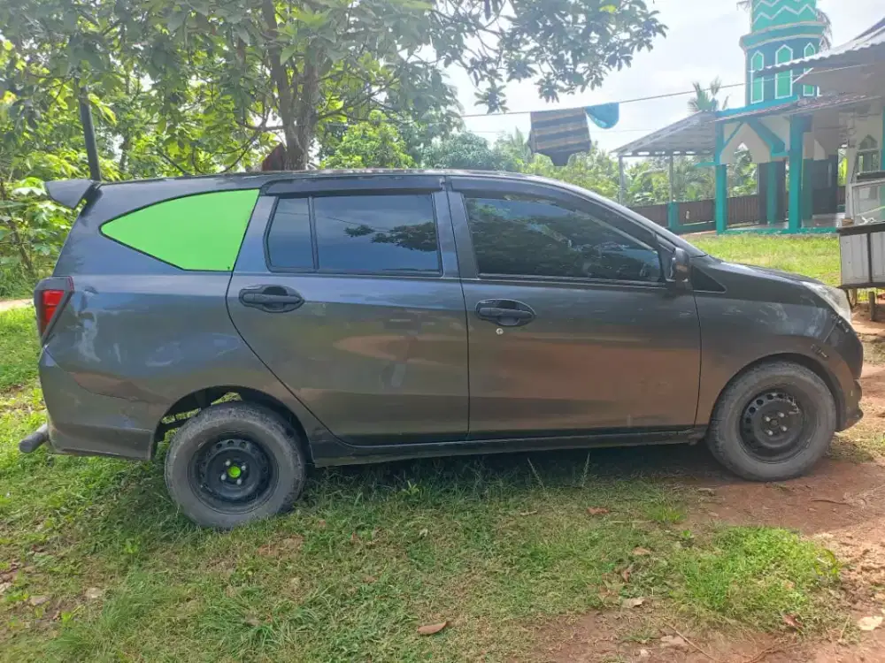 Rental mobil murah bisa lepas kunci