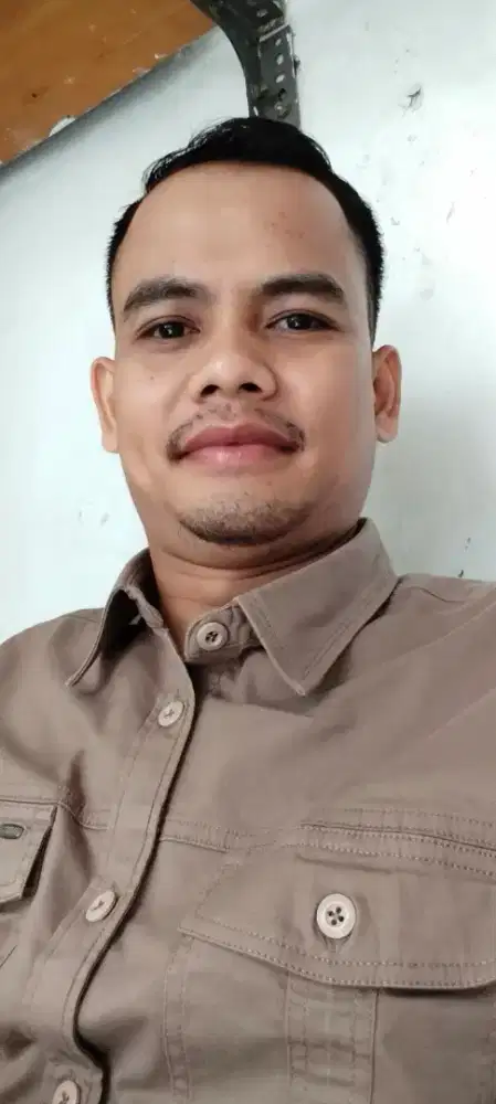 driver freelance untuk Sabtu Minggu bisa hubungin  saya