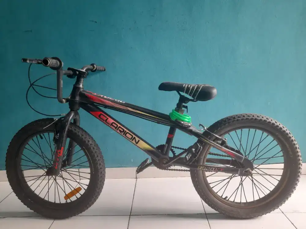 Sepeda BMX size 20