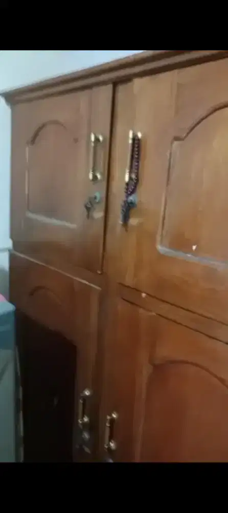 Lemari baju kayu jati