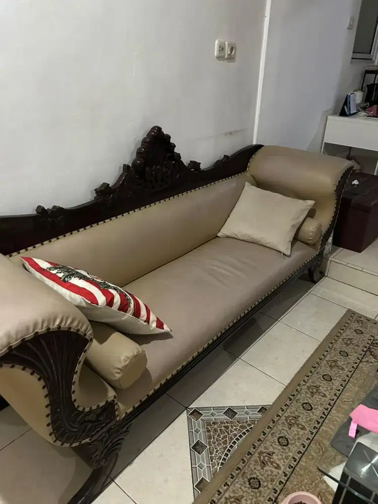Sofa antik dijual