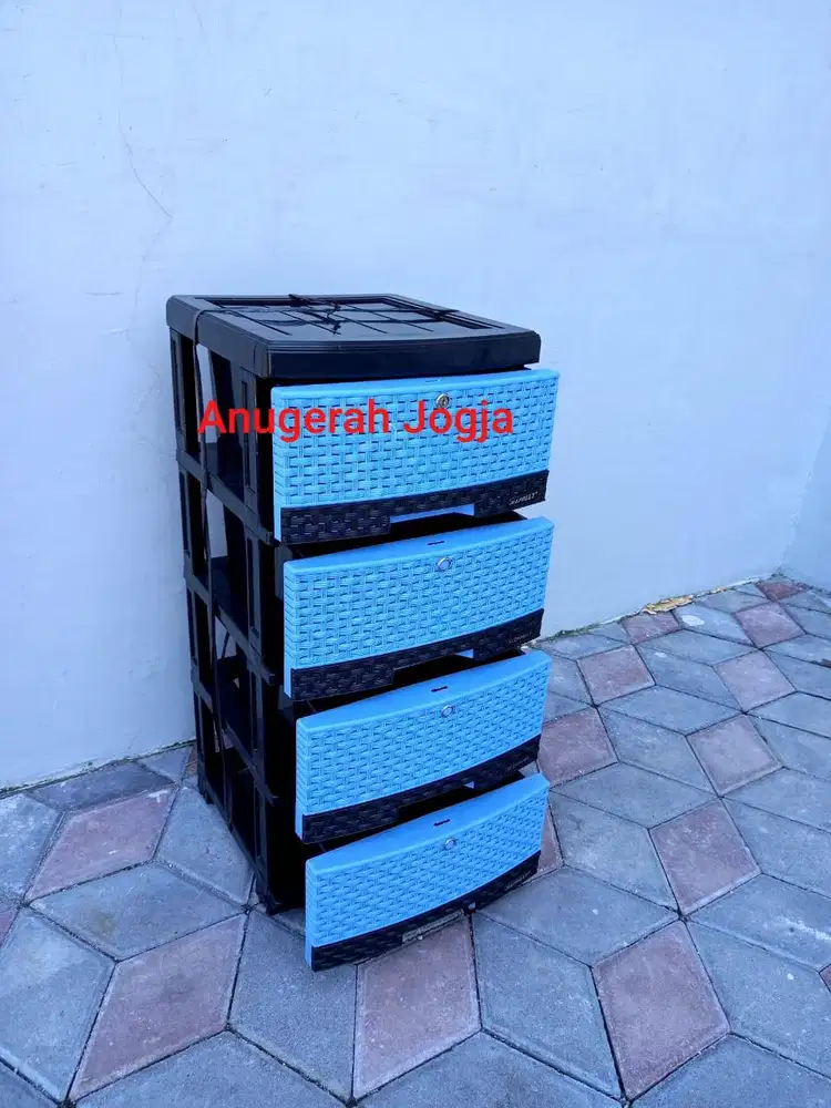 lemari napolly scd 4