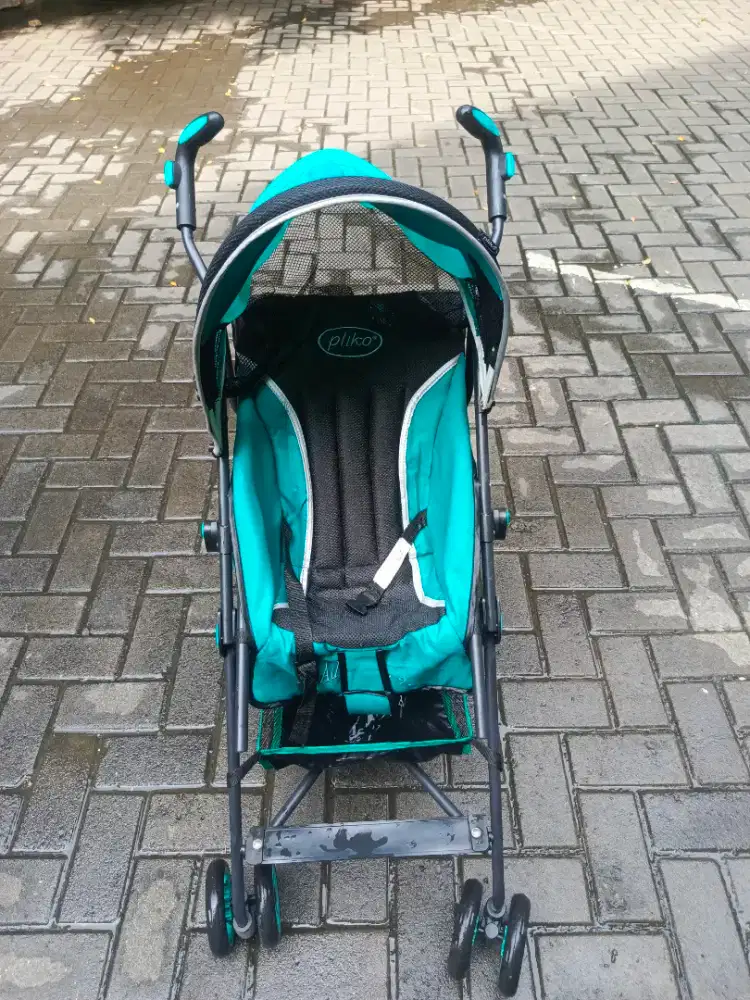 stroller bayi anak kesayangannya