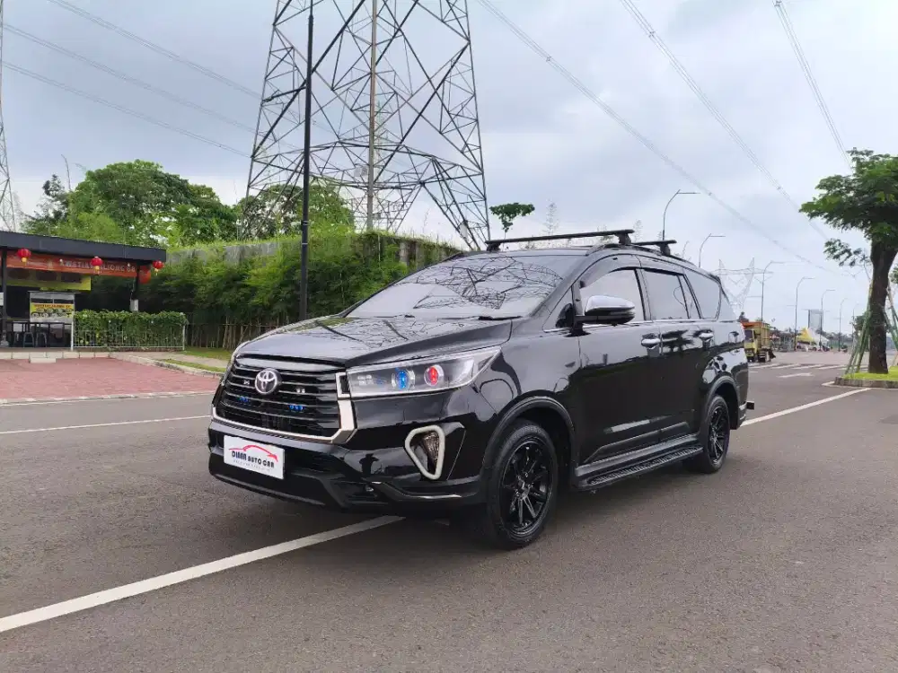 (KM28Rb)Innova Venturer AT 2021