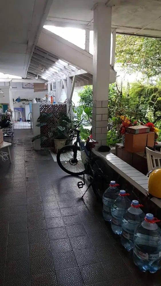 Rumah Bagus Jl. Burangrang Bandung Siap Huni Strategis Pusat Kota