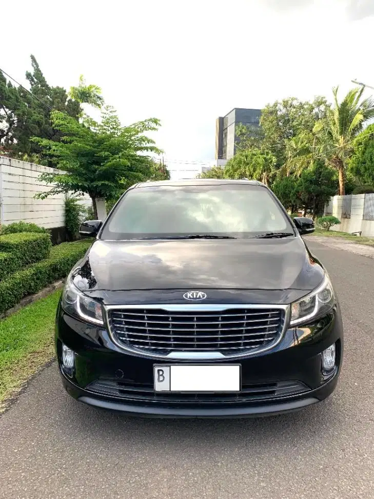 KIA SEDONA 3.3 ULTIMATE AUTOMATIC 2018 (PAJAK PANJANG)