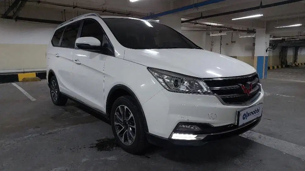 DP MURAH Wuling Cortez 1.5 C Bensin-MT 2019 Putih CBYYB