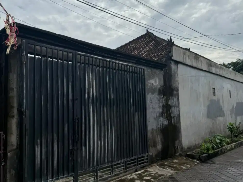Dijual Tanah Bonus Bangunan Rumah Lokasi Di Gelogor Carik Denpasar Bali. Dekat Ke Sesetan, Pemogan, Teuku Umar, imam Bonjol, Dll.
