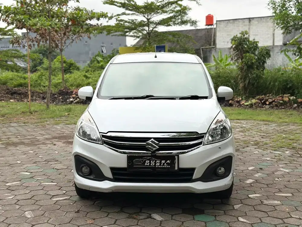 SUZUKI ERTIGA 2017 Manual Putih
