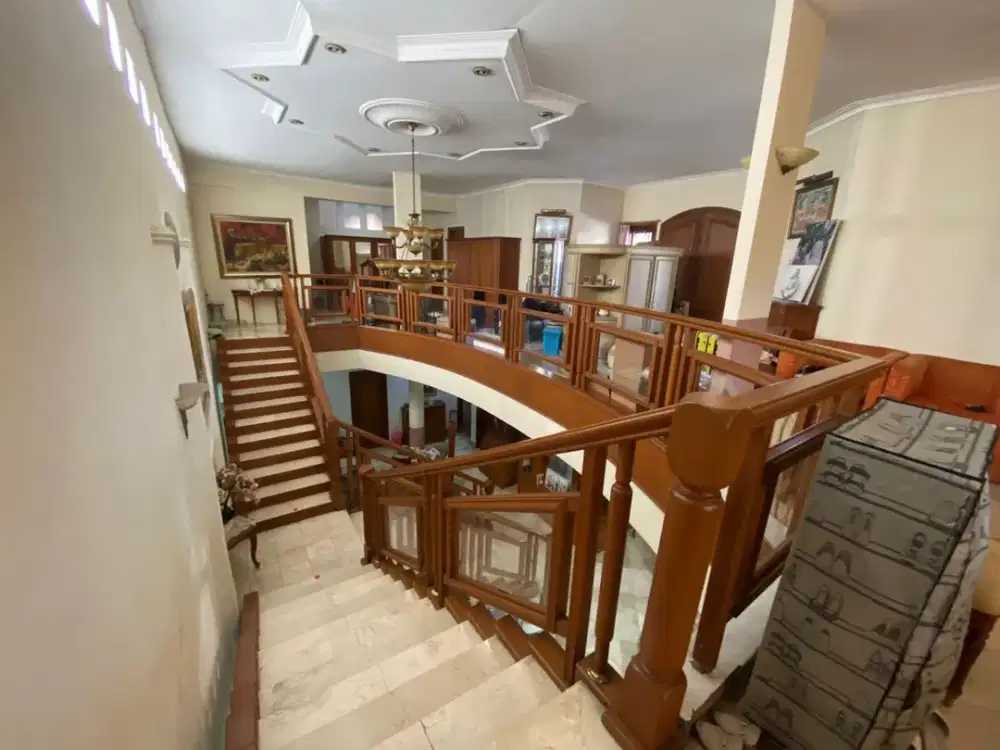 Rumah mewah vintage di  Jakarta selatan pr 10607