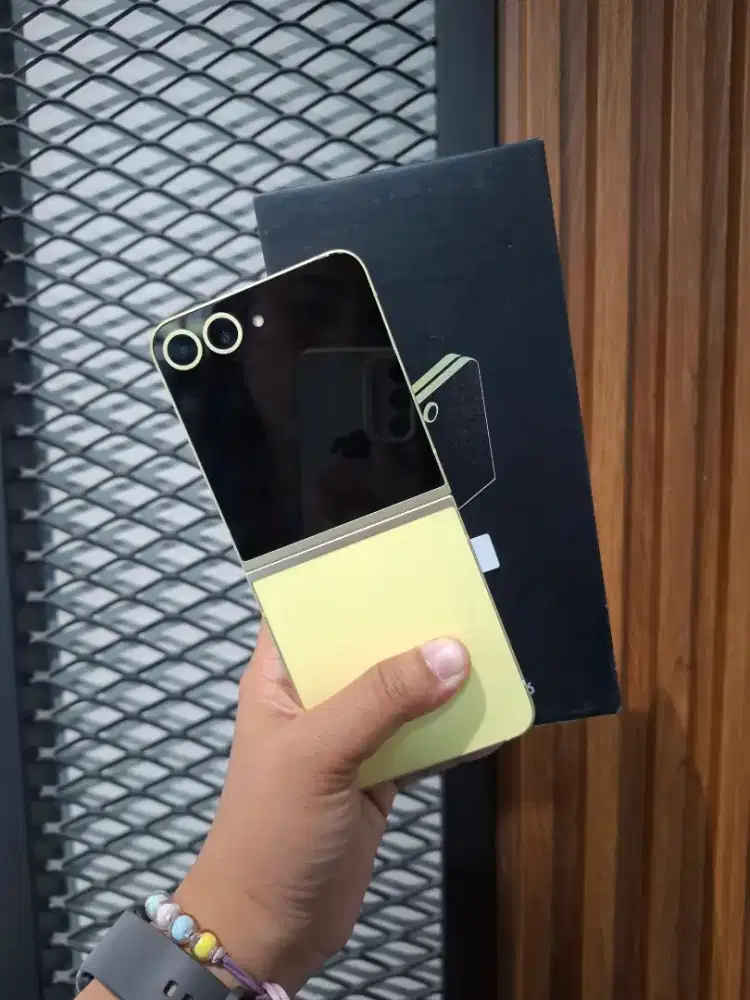 Samsung galaxy Z Flip 6 12/512gb