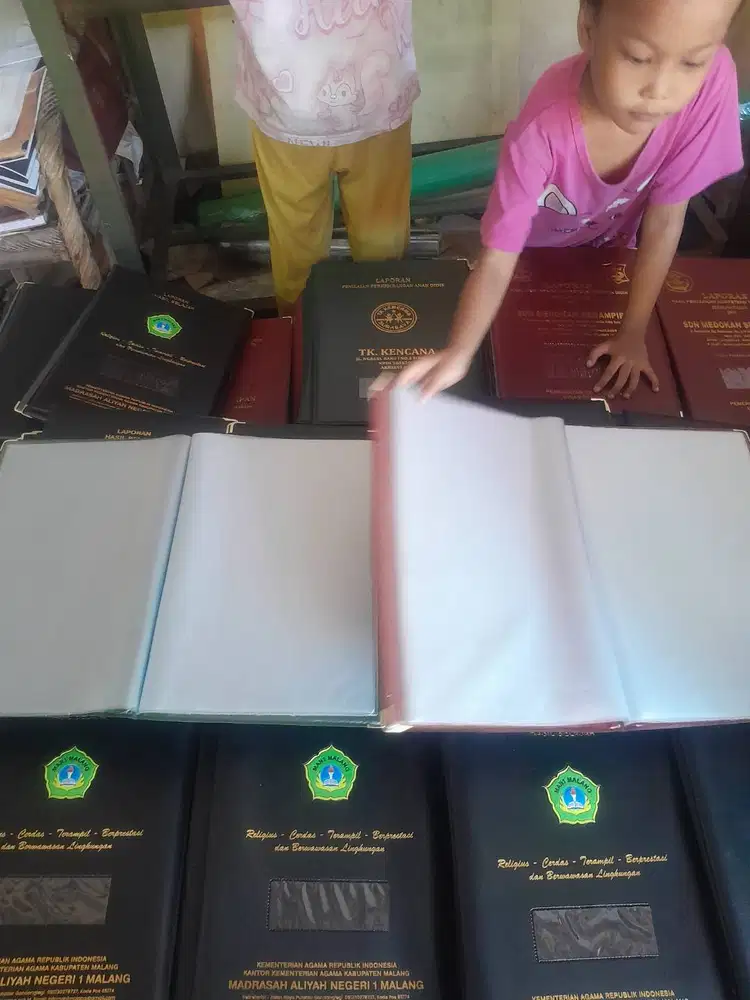 Pembuatan map rapot map ijazah grosir eksklusif