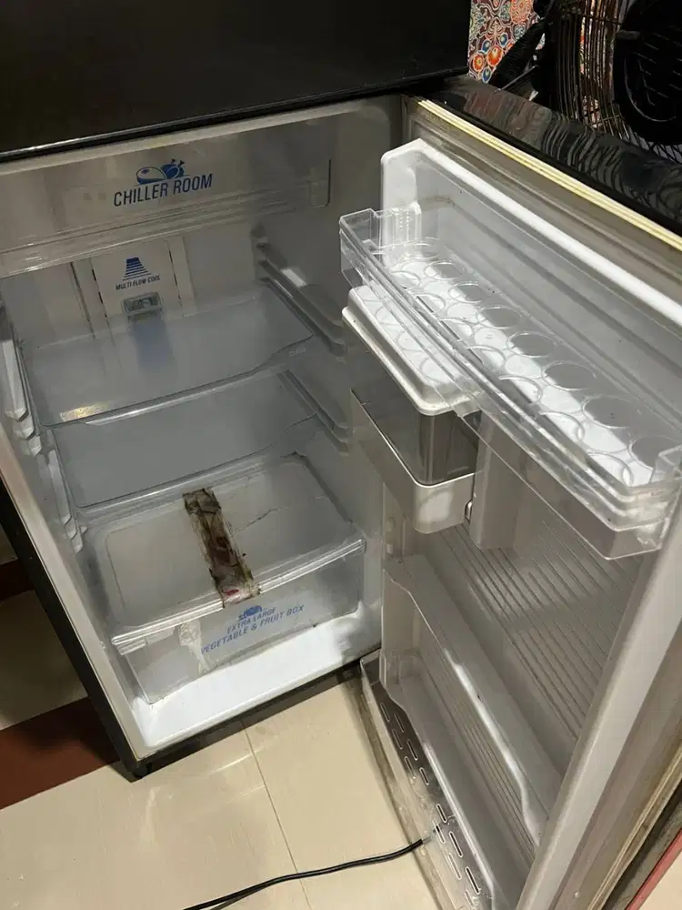 DIJUAL KULKAS AQUA JAPAN AQR-D270DS ASLI DAN MURAH