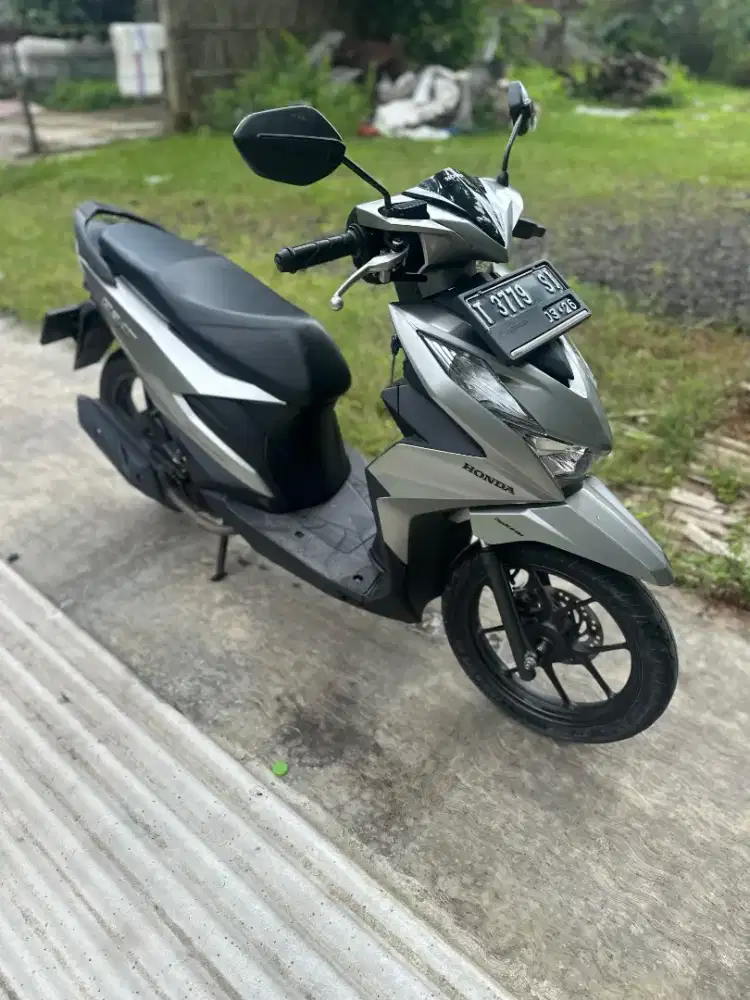 Jual motor Honda Beat 2021