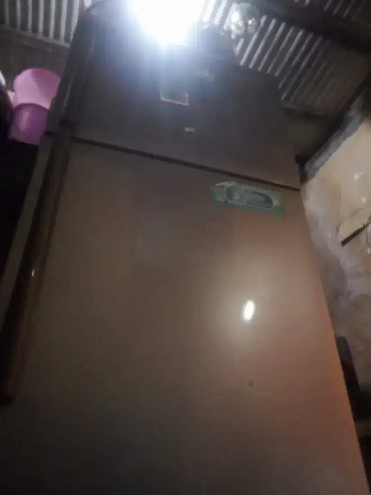 Beli AC,tv,kulkas, freezer,kipas angin