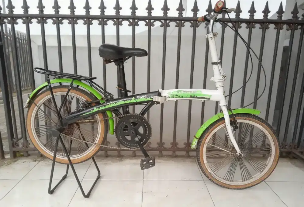 Sepeda lipat ukuran 20 bekas