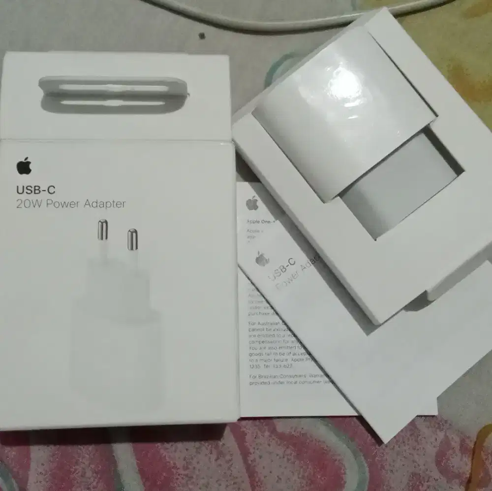 Charger ORI Iphone 20W + Kabel ORI Type C to Lightning