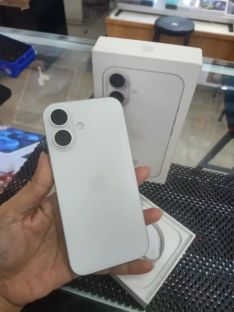 Second IPhone 16 128GB Garansi Resmi iBox Mulusss