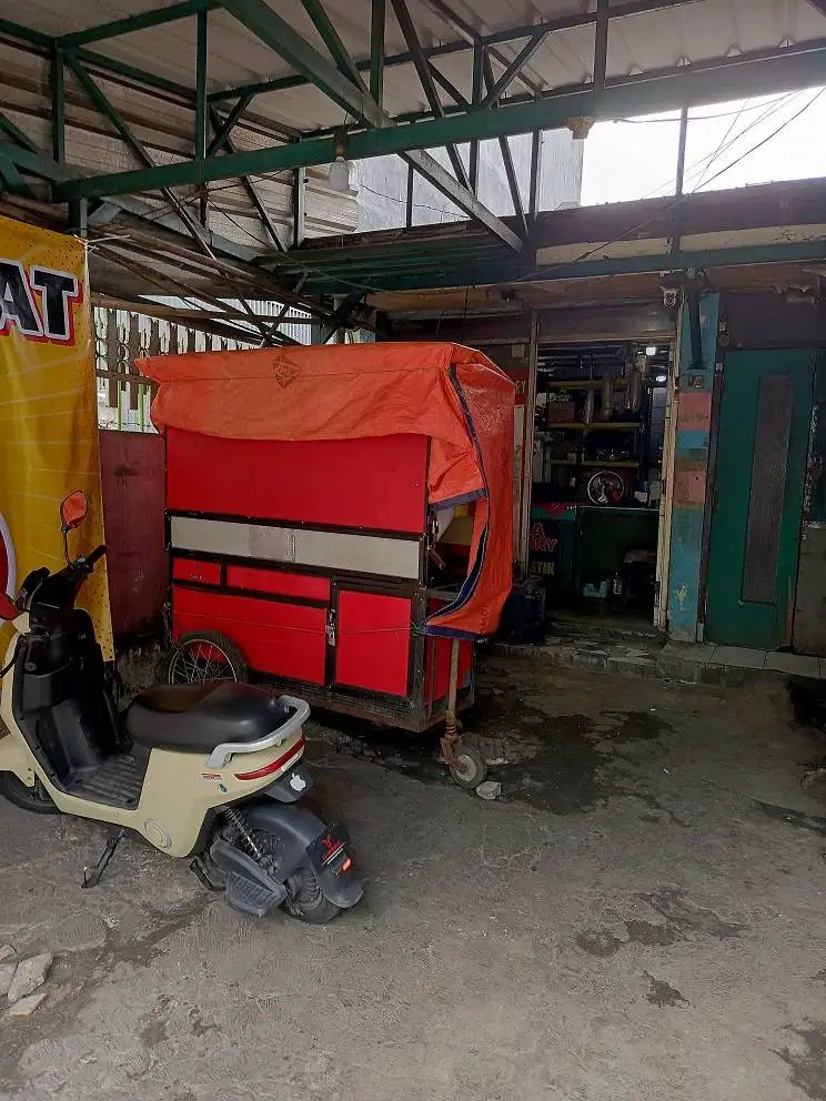 Perlangkapan usaha kuliner etalase,Gerobak,meja,bangku,kompor,dll