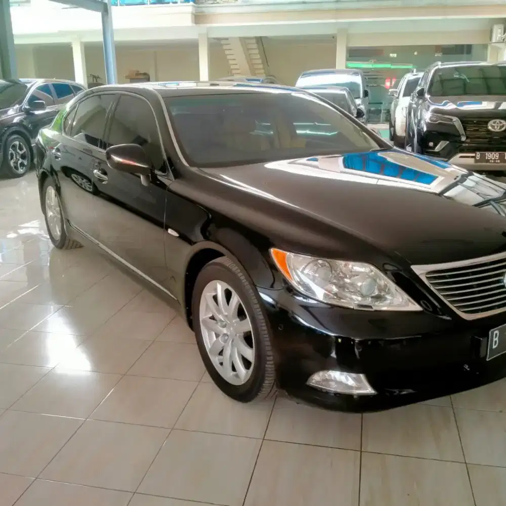 LEXUS LS460L 2008 V8 4.6L 2+2SEATER HITAM KM 65RIBU TERAWAT BAIK