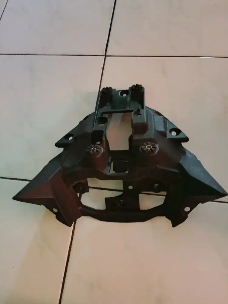 Dudukan bagian belakang untuk Honda sonic 150r original