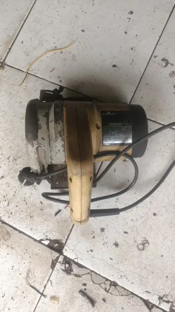 Jigsaw mcculloh 7+pisau