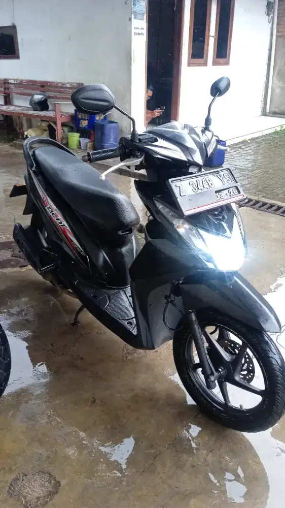 Honda beat tahun 2016