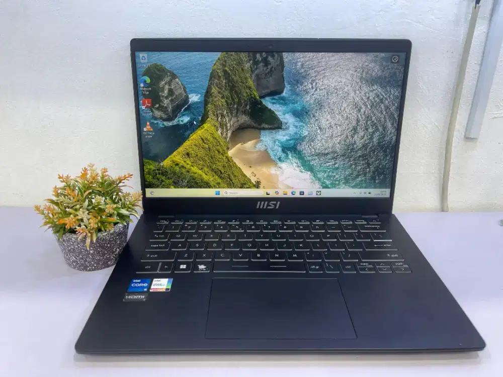 MSI MODERN 14 C12M
Ci5 1235U RAM 8GB SSD 256GB
14 FHD/Win11
